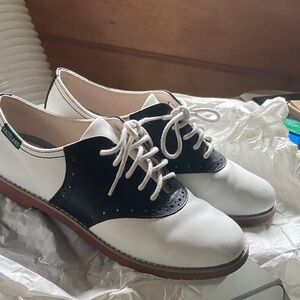 Eastland Women's Shoes EUC